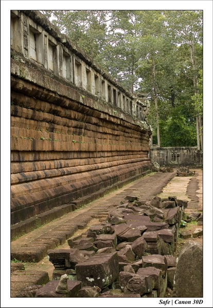2006 - 07 - Temple angkor - Ta Keo 04
